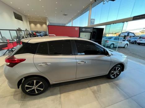 TOYOTA Yaris Hatch 1.5 16V 4P FLEX XLS MULTIDRIVE AUTOM�TICO CVT, Foto 4