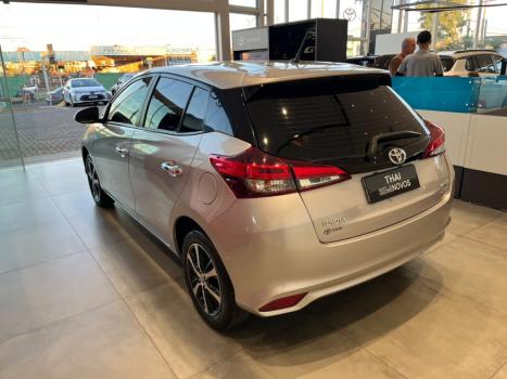 TOYOTA Yaris Hatch 1.5 16V 4P FLEX XLS MULTIDRIVE AUTOM�TICO CVT, Foto 5
