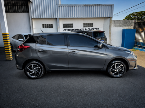 TOYOTA Yaris Hatch 1.5 16V 4P FLEX XLS CONNECT MULTIDRIVE AUTOM�TICO CVT, Foto 5