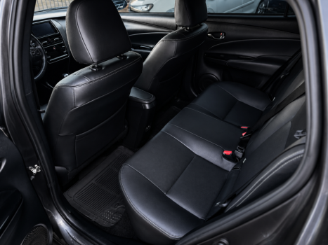 TOYOTA Yaris Hatch 1.5 16V 4P FLEX XLS CONNECT MULTIDRIVE AUTOM�TICO CVT, Foto 10