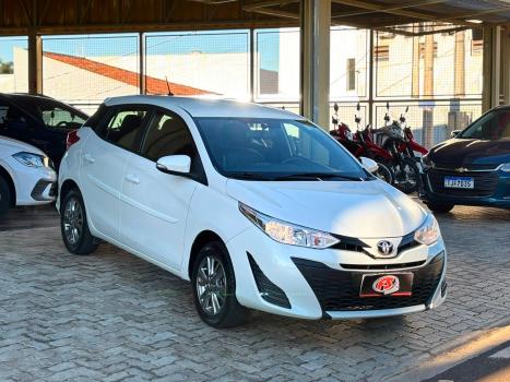 TOYOTA Yaris Hatch 1.3 16V 4P FLEX XL PLUS TECH MULTIDRIVE AUTOM�TICO CVT, Foto 3