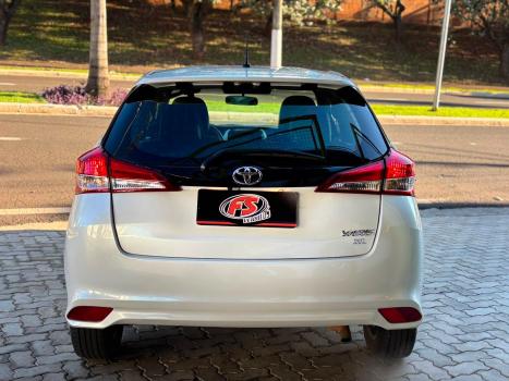 TOYOTA Yaris Hatch 1.3 16V 4P FLEX XL PLUS TECH MULTIDRIVE AUTOM�TICO CVT, Foto 5
