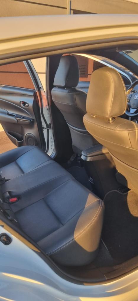 TOYOTA Yaris Hatch 1.5 16V 4P FLEX XLS MULTIDRIVE AUTOM�TICO CVT, Foto 11