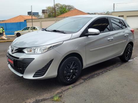 TOYOTA Yaris Hatch 1.3 16V 4P FLEX XL, Foto 4