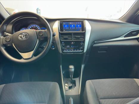 TOYOTA Yaris Hatch 1.5 16V 4P FLEX XL PLUS CONNECT MULTIDRIVE AUTOM�TICO CVT, Foto 8