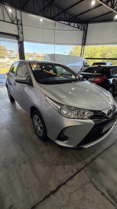 TOYOTA Yaris Hatch 1.5 16V 4P FLEX XL PLUS CONNECT MULTIDRIVE AUTOM�TICO CVT, Foto 2