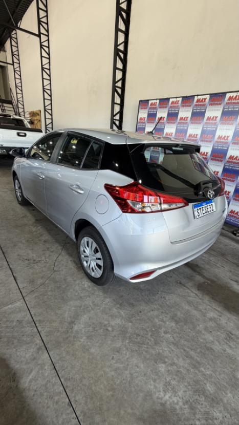TOYOTA Yaris Hatch 1.5 16V 4P FLEX XL PLUS CONNECT MULTIDRIVE AUTOM�TICO CVT, Foto 3