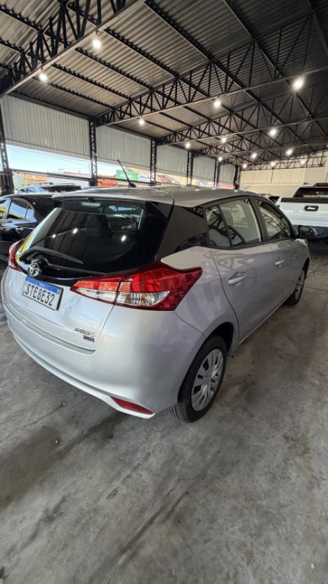 TOYOTA Yaris Hatch 1.5 16V 4P FLEX XL PLUS CONNECT MULTIDRIVE AUTOM�TICO CVT, Foto 4