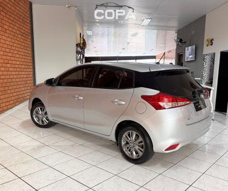 TOYOTA Yaris Hatch 1.5 16V 4P FLEX XL PLUS CONNECT MULTIDRIVE AUTOMÁTICO CVT, Foto 16