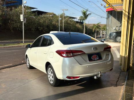TOYOTA Yaris Sedan 1.5 16V 4P FLEX XL LIVE MULTIDRIVE AUTOMTICO CVT, Foto 4