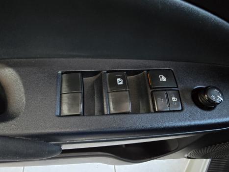 TOYOTA Yaris Sedan 1.5 16V 4P FLEX XL LIVE MULTIDRIVE AUTOMTICO CVT, Foto 4