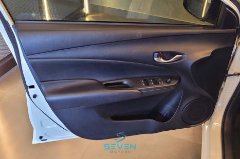 TOYOTA Yaris Sedan 1.3 16V 4P FLEX XL PLUS TECH MULTIDRIVE AUTOMTICO CVT, Foto 12