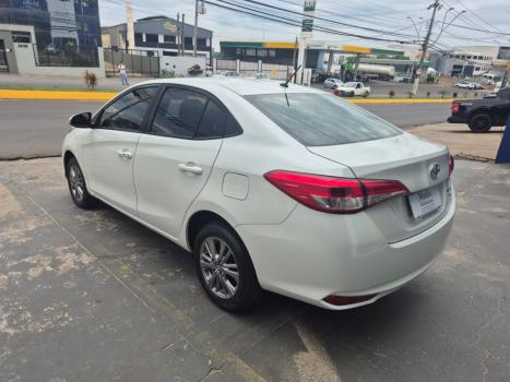 TOYOTA Yaris Sedan 1.5 16V 4P FLEX XL PLUS TECH MULTIDRIVE AUTOMTICO CVT, Foto 3