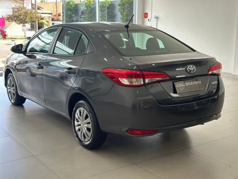 TOYOTA Yaris Sedan 1.5 16V 4P FLEX XL MULTIDRIVE AUTOMTICO CVT, Foto 4