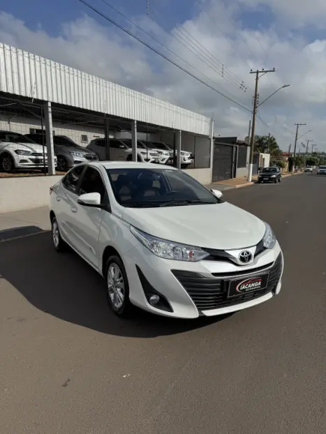 TOYOTA Yaris Sedan 1.5 16V 4P FLEX XL MULTIDRIVE AUTOMTICO CVT, Foto 2