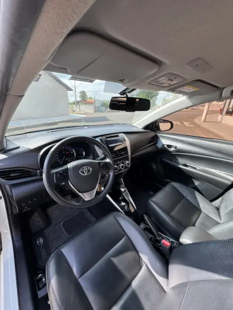 TOYOTA Yaris Sedan 1.5 16V 4P FLEX XL MULTIDRIVE AUTOMTICO CVT, Foto 8