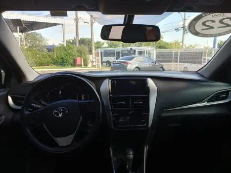 TOYOTA Yaris Sedan 1.5 16V 4P FLEX XS MULTIDRIVE AUTOM�TICO CVT, Foto 12