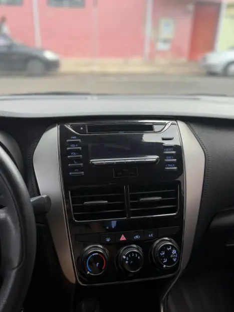 TOYOTA Yaris Sedan 1.5 16V 4P FLEX XL LIVE MULTIDRIVE AUTOM�TICO CVT, Foto 6