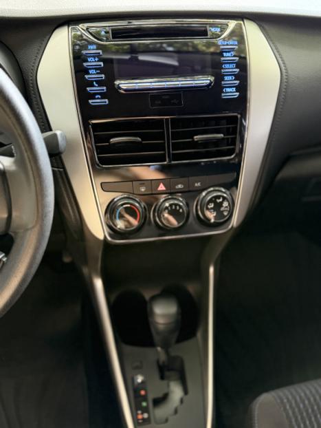 TOYOTA Yaris Sedan 1.5 16V 4P FLEX XL LIVE MULTIDRIVE AUTOM�TICO CVT, Foto 15