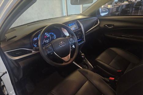 TOYOTA Yaris Sedan 1.5 16V 4P FLEX PLUS MULTIDRIVE AUTOM�TICO CVT, Foto 18