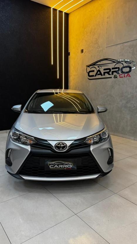 TOYOTA Yaris Sedan 1.5 16V 4P FLEX XS MULTIDRIVE AUTOM�TICO CVT, Foto 3