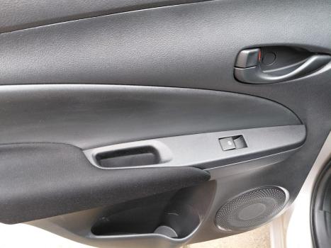 TOYOTA Yaris Sedan 1.5 16V 4P FLEX XL MULTIDRIVE AUTOM�TICO CVT, Foto 9