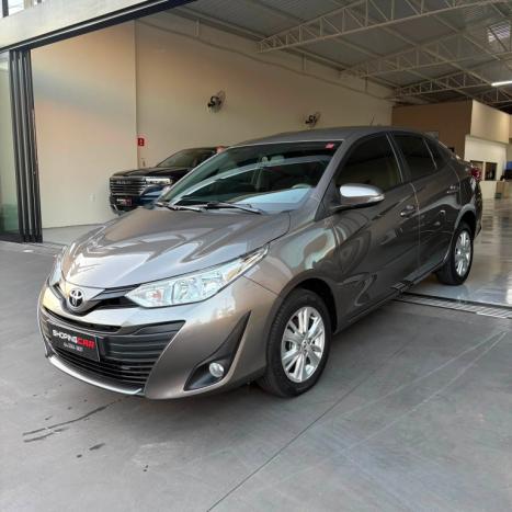 TOYOTA Yaris Sedan 1.5 16V 4P FLEX XL MULTIDRIVE AUTOM�TICO CVT, Foto 3