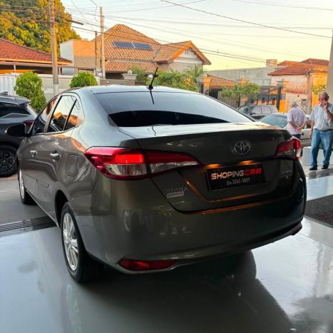 TOYOTA Yaris Sedan 1.5 16V 4P FLEX XL MULTIDRIVE AUTOM�TICO CVT, Foto 4