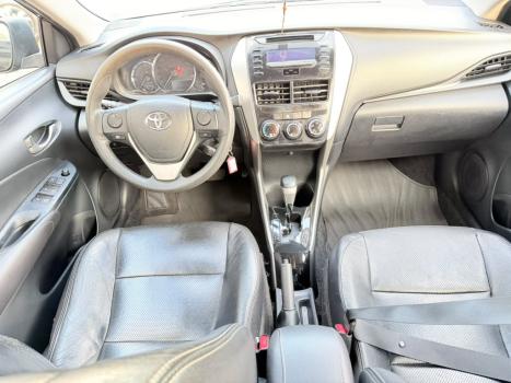 TOYOTA Yaris Sedan 1.5 16V 4P FLEX XL MULTIDRIVE AUTOMÁTICO CVT, Foto 10