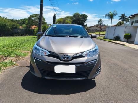 TOYOTA Yaris Sedan 1.5 16V 4P FLEX XL LIVE MULTIDRIVE AUTOMÁTICO CVT, Foto 2