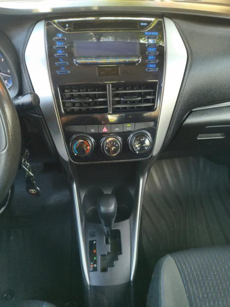 TOYOTA Yaris Sedan 1.5 16V 4P FLEX XL LIVE MULTIDRIVE AUTOMÁTICO CVT, Foto 11