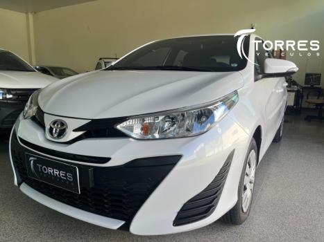 TOYOTA Yaris Sedan , Foto 1