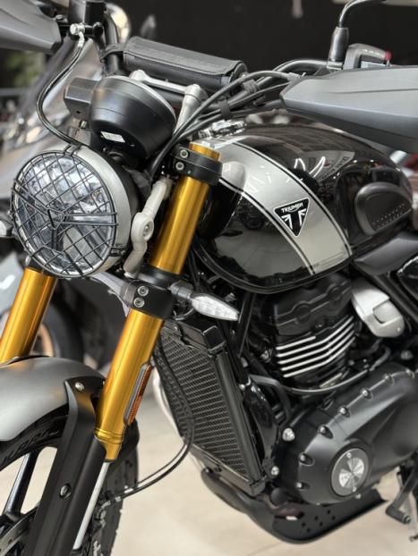 TRIUMPH Scrambler 400X , Foto 2
