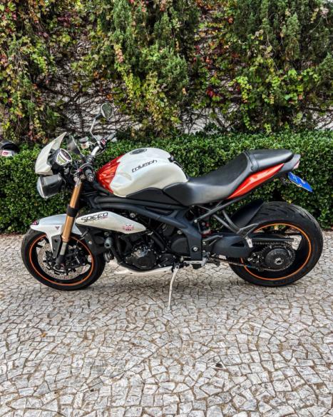 TRIUMPH Speed Triple 1050 , Foto 3