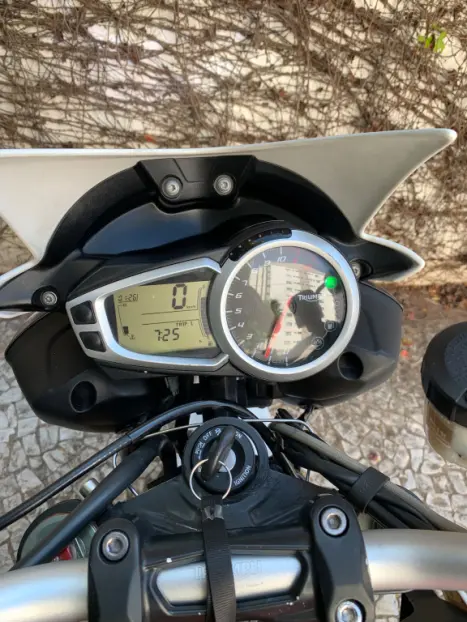 TRIUMPH Speed Triple 1050 , Foto 5