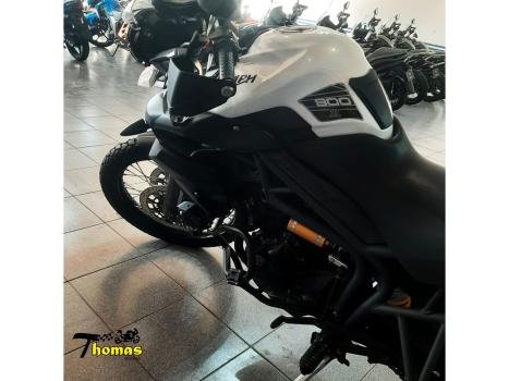TRIUMPH Tiger 800 , Foto 2