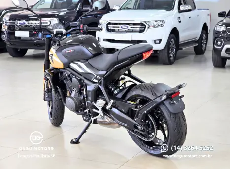 TRIUMPH Trident 660 , Foto 4