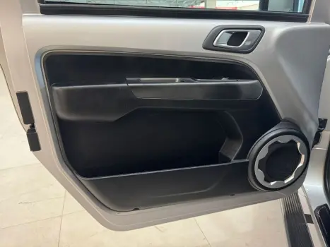 TROLLER T4 3.2 XLT 4X4 TURBO DIESEL INTERCOOLER, Foto 9 TROLLER T4 3.2 XLT 4X4 TURBO DIESEL INTERCOOLER, Foto 9