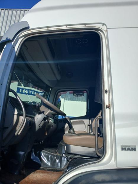 VOLKSWAGEN 24-280 CONSTELLATION 6x2, Foto 7