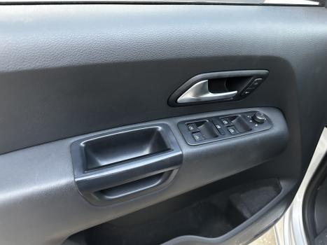 VOLKSWAGEN Amarok 2.0 16V 4X4 CABINE DUPLA COMFORTLINE TURBO INTERCOOLER AUTOMTICO, Foto 2