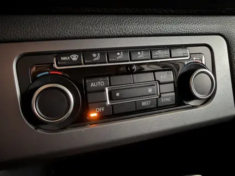 VOLKSWAGEN Amarok 2.0 16V 4X4 CABINE DUPLA HIGHLINE TURBO INTERCOOLER AUTOM�TICO, Foto 8