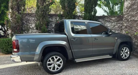VOLKSWAGEN Amarok 3.0 V6 CABINE DUPLA HIGHLINE 4X4 TURBO INTERCOOLER AUTOMTICO, Foto 2