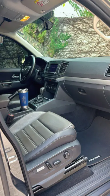 VOLKSWAGEN Amarok 3.0 V6 CABINE DUPLA HIGHLINE 4X4 TURBO INTERCOOLER AUTOMTICO, Foto 4