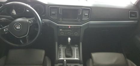 VOLKSWAGEN Amarok 3.0 V6 CABINE DUPLA HIGHLINE 4X4 TURBO INTERCOOLER AUTOMÁTICO, Foto 4 VOLKSWAGEN Amarok 3.0 V6 CABINE DUPLA HIGHLINE 4X4 TURBO INTERCOOLER AUTOMÁTICO, Foto 4