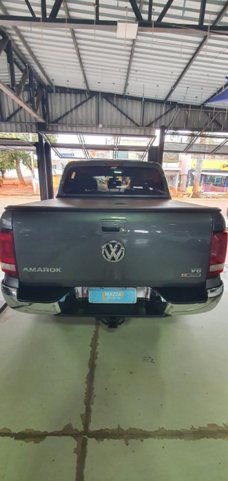 VOLKSWAGEN Amarok 3.0 V6 CABINE DUPLA HIGHLINE 4X4 TURBO INTERCOOLER AUTOMÁTICO, Foto 9 VOLKSWAGEN Amarok 3.0 V6 CABINE DUPLA HIGHLINE 4X4 TURBO INTERCOOLER AUTOMÁTICO, Foto 9