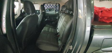 VOLKSWAGEN Amarok 3.0 V6 CABINE DUPLA HIGHLINE 4X4 TURBO INTERCOOLER AUTOMÁTICO, Foto 14 VOLKSWAGEN Amarok 3.0 V6 CABINE DUPLA HIGHLINE 4X4 TURBO INTERCOOLER AUTOMÁTICO, Foto 14