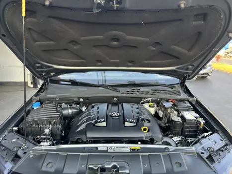 VOLKSWAGEN Amarok 3.0 V6 CABINE DUPLA HIGHLINE EXTREME 4X4 TURBO INTERCOOLER AUTOMTICO, Foto 10