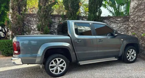 VOLKSWAGEN Amarok 3.0 V6 CABINE DUPLA HIGHLINE 4X4 TURBO INTERCOOLER AUTOMTICO, Foto 2