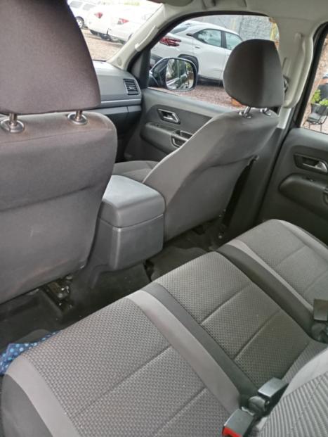 VOLKSWAGEN Amarok 3.0 V6 CABINE DUPLA CONFORT 4X4 TURBO INTERCOOLER AUTOMTICO, Foto 6