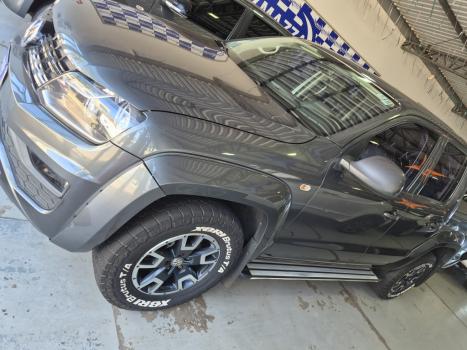 VOLKSWAGEN Amarok 3.0 V6 CABINE DUPLA COMFORT 4X4 TURBO INTERCOOLER AUTOM�TICO, Foto 4